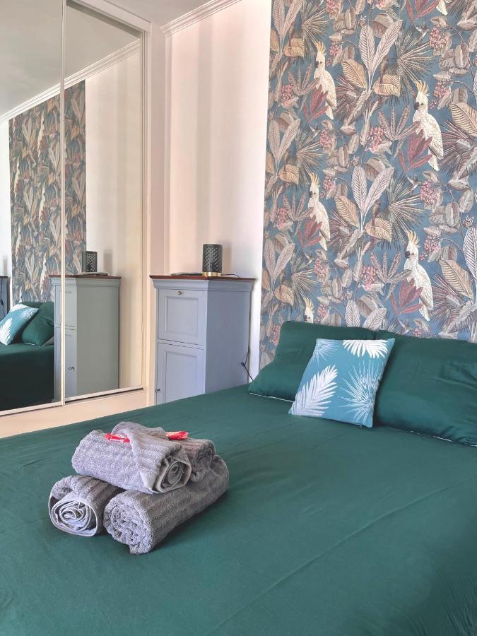 Hotel Les Volets Bleus Spéracèdes Zewnętrze zdjęcie